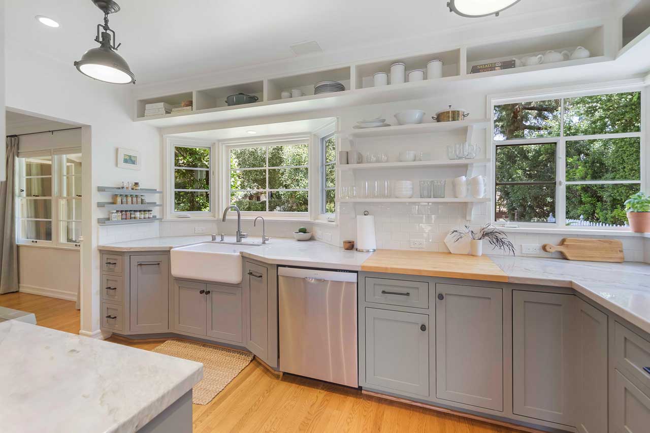 kitchen cabinet painting